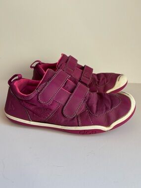 Plae Lucien Velcro Strap Minimalist Sneakers Shoes Fuschia Girl Size 3.5